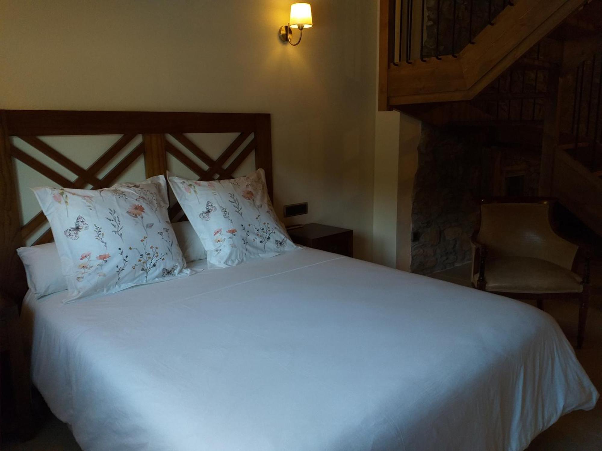 Les Flors - Hotel Rural & Cabanyes Gramos Exterior photo