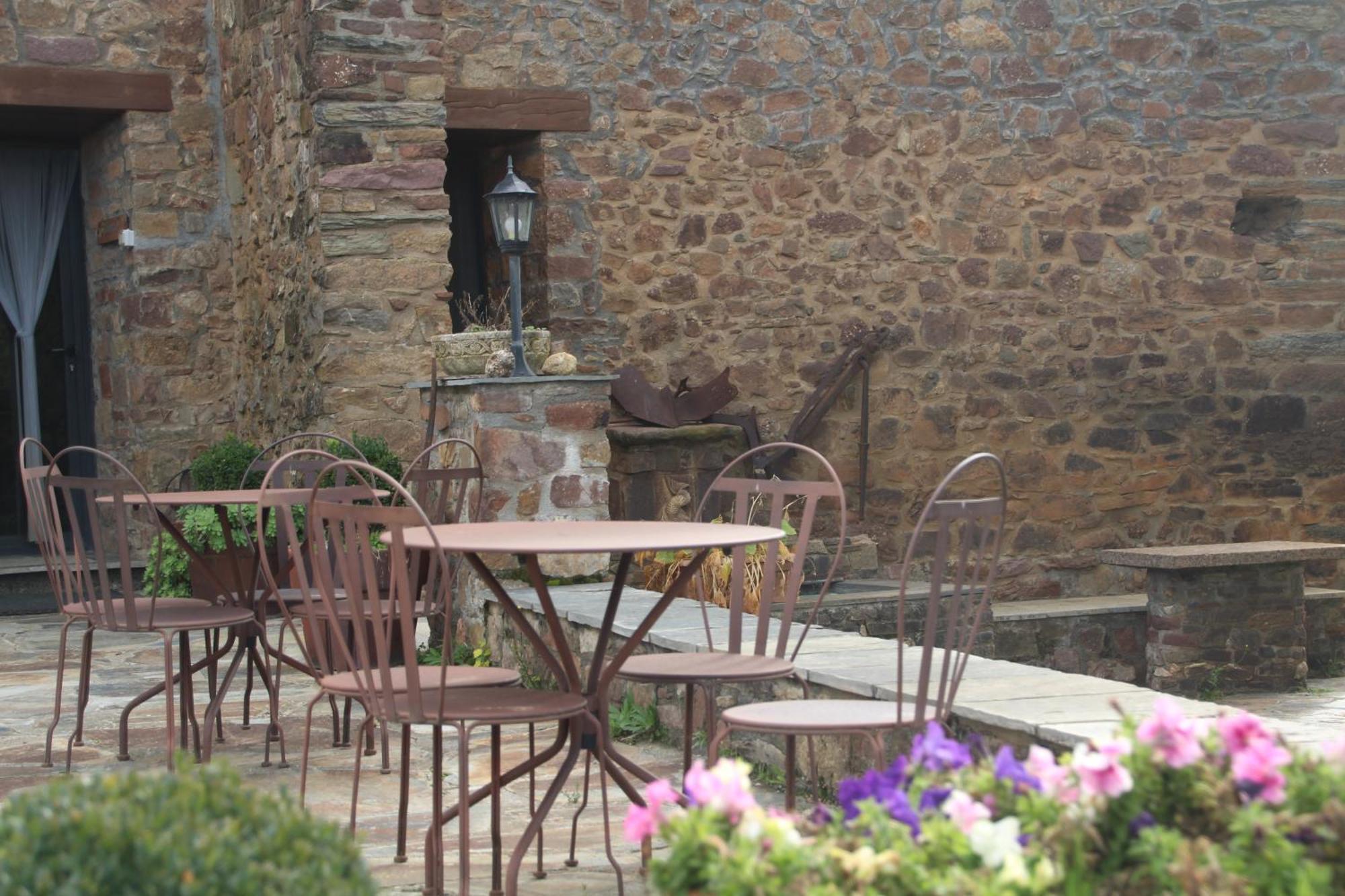 Les Flors - Hotel Rural & Cabanyes Gramos Exterior photo