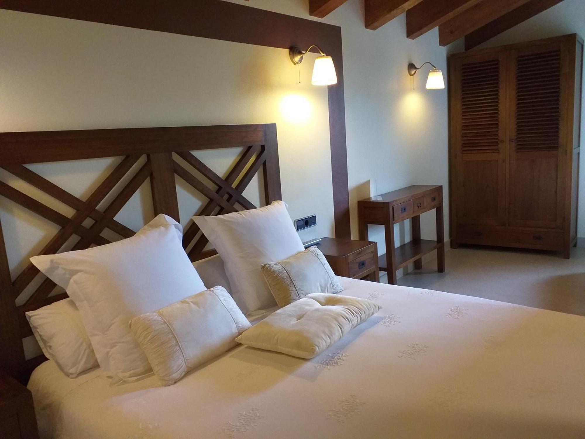 Les Flors - Hotel Rural & Cabanyes Gramos Exterior photo